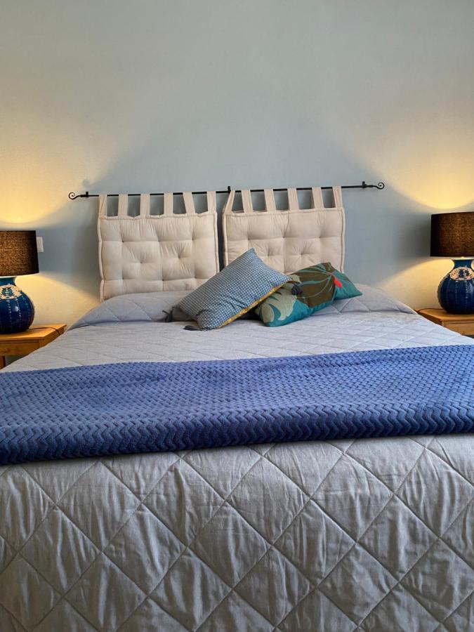 Iola Rooms - Q9416 กาญารี ภายนอก รูปภาพ